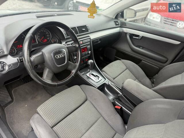 Сірий Ауді А4, об'ємом двигуна 1.8 л та пробігом 226 тис. км за 8999 $, фото 23 на Automoto.ua