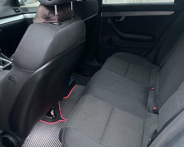 Серый Ауди А4, объемом двигателя 2 л и пробегом 400 тыс. км за 3200 $, фото 5 на Automoto.ua