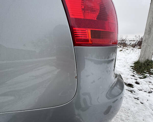 Сірий Ауді А4, об'ємом двигуна 2 л та пробігом 300 тис. км за 7200 $, фото 27 на Automoto.ua