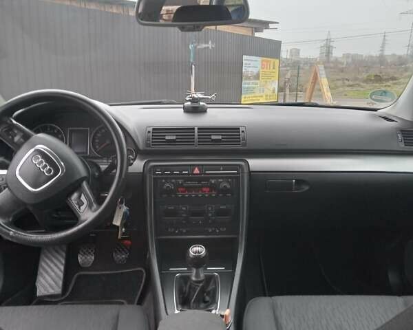 Серый Ауди А4, объемом двигателя 0 л и пробегом 234 тыс. км за 6888 $, фото 8 на Automoto.ua