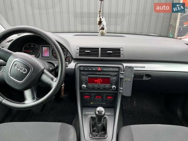 Сірий Ауді А4, об'ємом двигуна 1.97 л та пробігом 299 тис. км за 6300 $, фото 12 на Automoto.ua