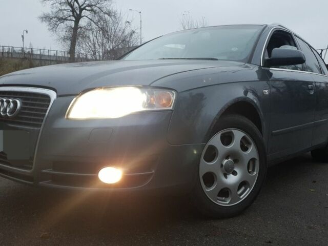 Серый Ауди А4, объемом двигателя 2.5 л и пробегом 333 тыс. км за 3000 $, фото 1 на Automoto.ua