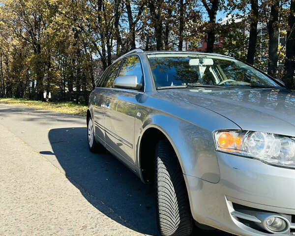 Серый Ауди А4, объемом двигателя 2 л и пробегом 240 тыс. км за 7700 $, фото 2 на Automoto.ua