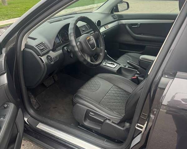 Сірий Ауді А4, об'ємом двигуна 2 л та пробігом 304 тис. км за 8200 $, фото 25 на Automoto.ua