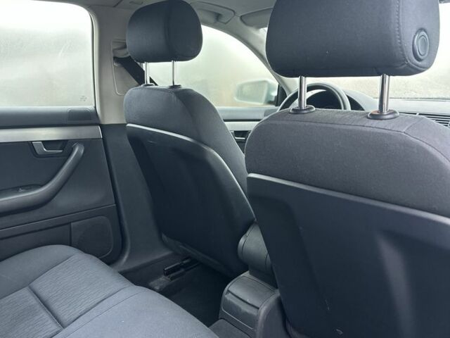 Серый Ауди А4, объемом двигателя 2 л и пробегом 271 тыс. км за 3399 $, фото 13 на Automoto.ua