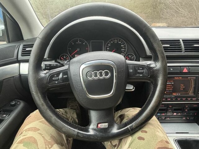 Серый Ауди А4, объемом двигателя 2.5 л и пробегом 259 тыс. км за 3300 $, фото 7 на Automoto.ua