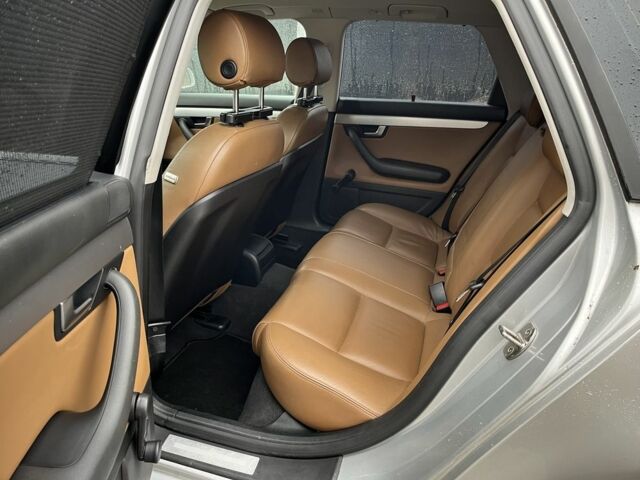 Серый Ауди А4, объемом двигателя 2 л и пробегом 170 тыс. км за 3499 $, фото 9 на Automoto.ua