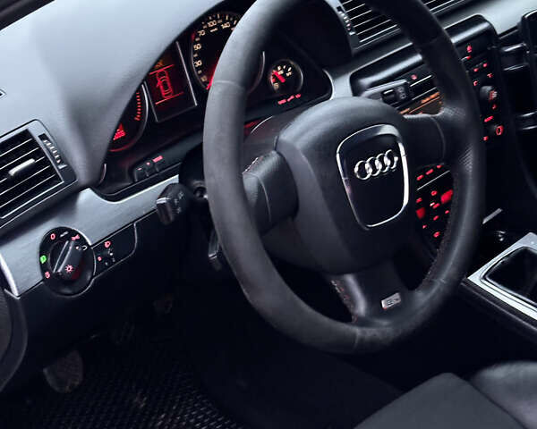 Сірий Ауді А4, об'ємом двигуна 2 л та пробігом 277 тис. км за 6599 $, фото 12 на Automoto.ua