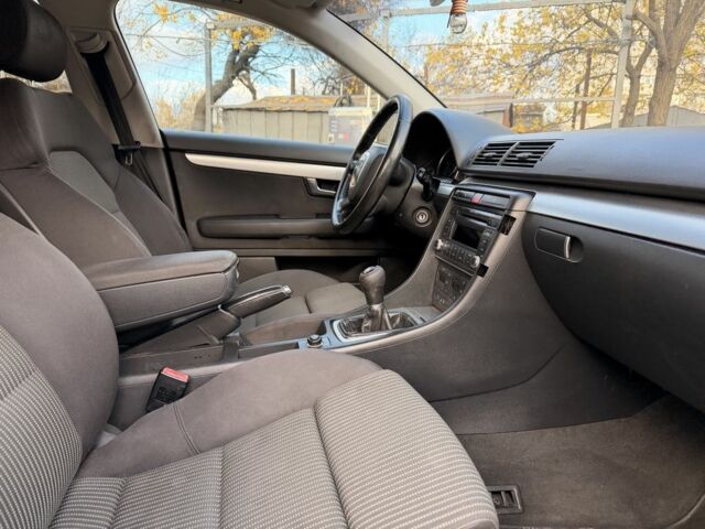 Серый Ауди А4, объемом двигателя 2 л и пробегом 400 тыс. км за 3300 $, фото 8 на Automoto.ua