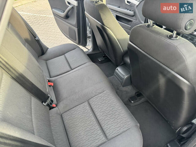 Серый Ауди А4, объемом двигателя 1.6 л и пробегом 261 тыс. км за 6500 $, фото 24 на Automoto.ua