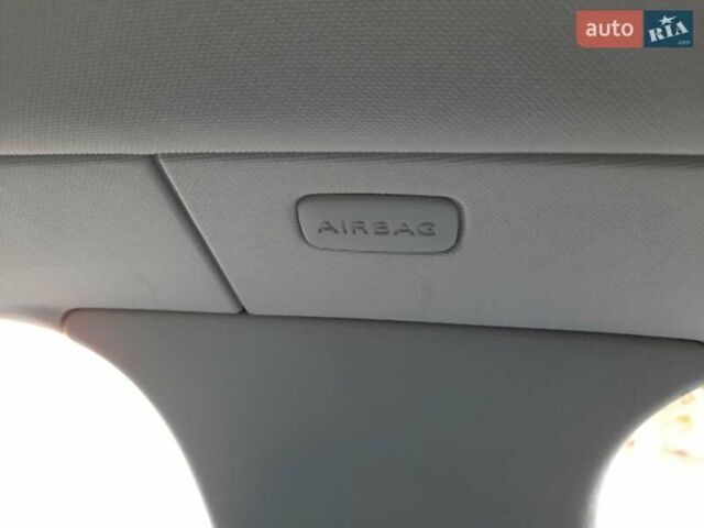 Сірий Ауді А4, об'ємом двигуна 1.6 л та пробігом 247 тис. км за 7750 $, фото 76 на Automoto.ua