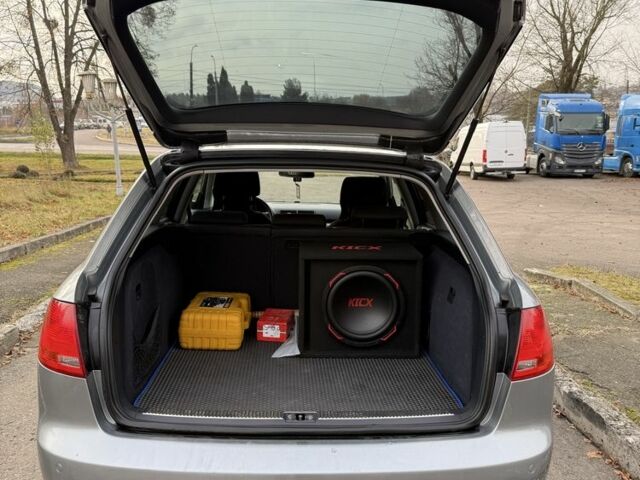 Серый Ауди А4, объемом двигателя 2 л и пробегом 285 тыс. км за 7200 $, фото 5 на Automoto.ua