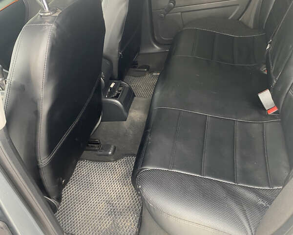 Сірий Ауді А4, об'ємом двигуна 1.9 л та пробігом 300 тис. км за 7200 $, фото 24 на Automoto.ua