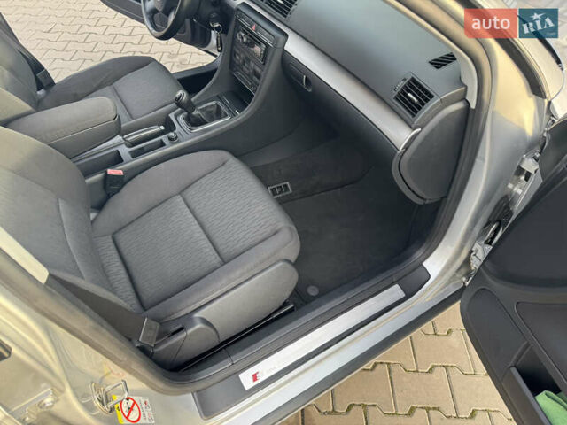 Серый Ауди А4, объемом двигателя 1.6 л и пробегом 261 тыс. км за 6500 $, фото 26 на Automoto.ua