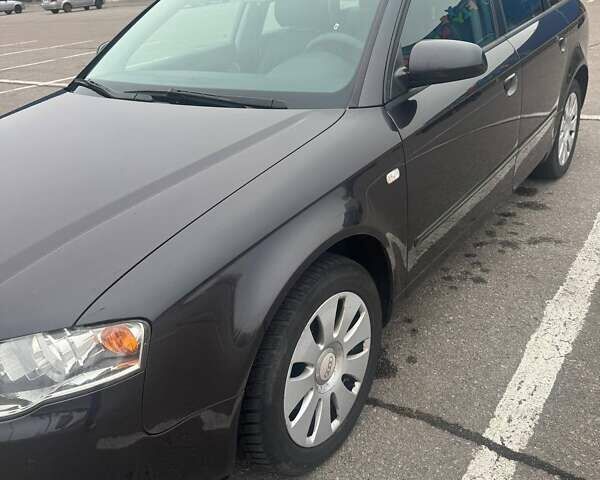 Сірий Ауді А4, об'ємом двигуна 2 л та пробігом 304 тис. км за 8200 $, фото 2 на Automoto.ua