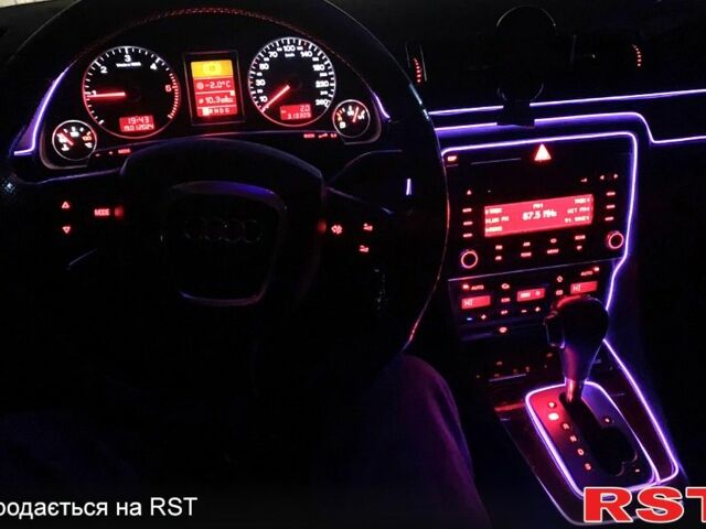 Серый Ауди А4, объемом двигателя 2 л и пробегом 300 тыс. км за 8700 $, фото 3 на Automoto.ua