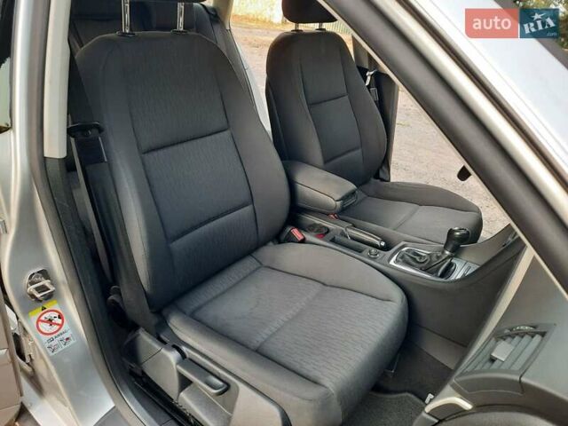 Сірий Ауді А4, об'ємом двигуна 1.6 л та пробігом 247 тис. км за 7750 $, фото 73 на Automoto.ua