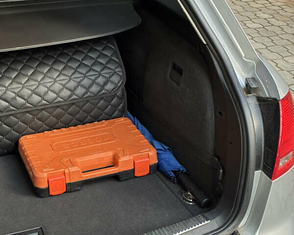 Серый Ауди А4, объемом двигателя 1.8 л и пробегом 270 тыс. км за 6000 $, фото 27 на Automoto.ua