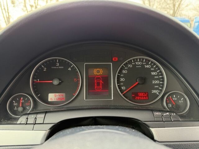 Серый Ауди А4, объемом двигателя 2 л и пробегом 285 тыс. км за 7200 $, фото 12 на Automoto.ua