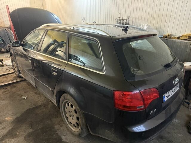 Серый Ауди А4, объемом двигателя 2 л и пробегом 300 тыс. км за 4900 $, фото 1 на Automoto.ua