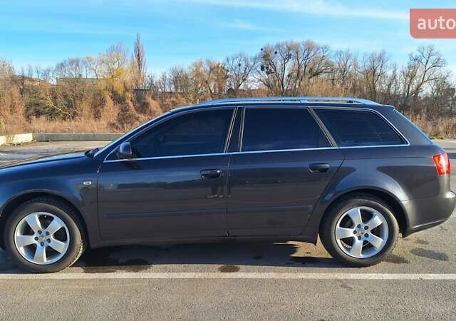 Серый Ауди А4, объемом двигателя 2 л и пробегом 255 тыс. км за 7500 $, фото 1 на Automoto.ua