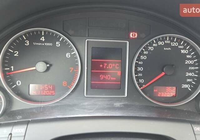 Сірий Ауді А4, об'ємом двигуна 2 л та пробігом 232 тис. км за 7200 $, фото 50 на Automoto.ua