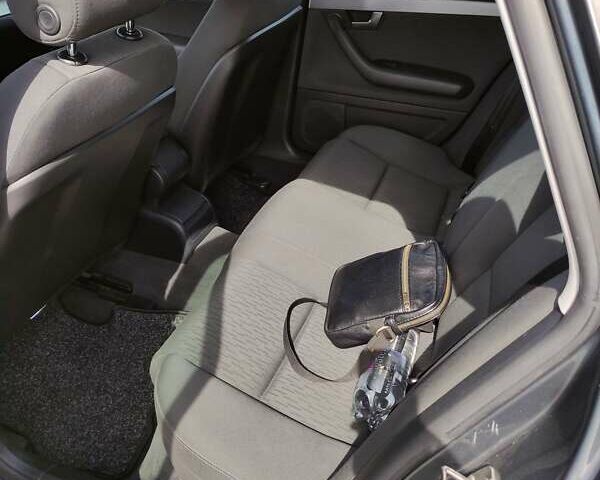 Серый Ауди А4, объемом двигателя 1.6 л и пробегом 186 тыс. км за 8200 $, фото 12 на Automoto.ua