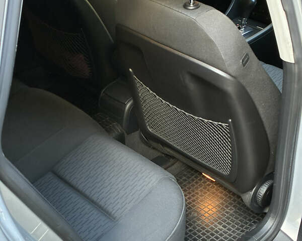 Серый Ауди А4, объемом двигателя 1.8 л и пробегом 270 тыс. км за 6000 $, фото 30 на Automoto.ua