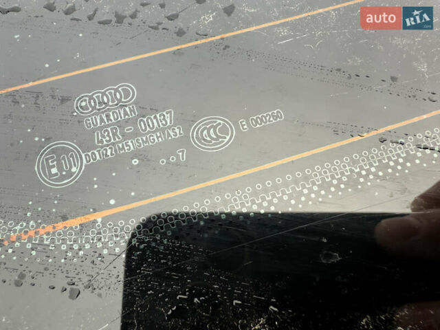 Сірий Ауді А4, об'ємом двигуна 1.8 л та пробігом 226 тис. км за 8850 $, фото 29 на Automoto.ua