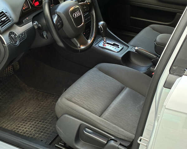 Серый Ауди А4, объемом двигателя 1.8 л и пробегом 270 тыс. км за 6000 $, фото 34 на Automoto.ua