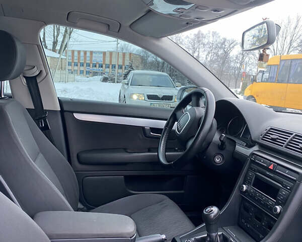 Серый Ауди А4, объемом двигателя 2 л и пробегом 302 тыс. км за 6500 $, фото 8 на Automoto.ua