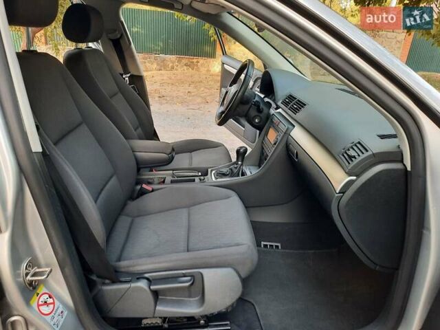 Сірий Ауді А4, об'ємом двигуна 1.6 л та пробігом 247 тис. км за 7750 $, фото 72 на Automoto.ua