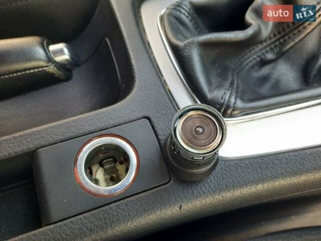 Сірий Ауді А4, об'ємом двигуна 1.6 л та пробігом 247 тис. км за 7750 $, фото 66 на Automoto.ua