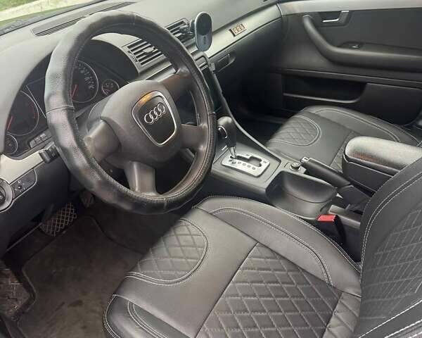 Сірий Ауді А4, об'ємом двигуна 2 л та пробігом 304 тис. км за 8200 $, фото 22 на Automoto.ua