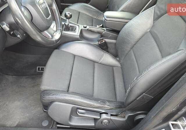 Сірий Ауді А4, об'ємом двигуна 2 л та пробігом 232 тис. км за 7200 $, фото 39 на Automoto.ua