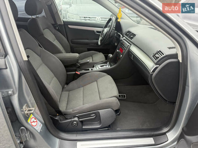 Сірий Ауді А4, об'ємом двигуна 1.8 л та пробігом 226 тис. км за 8850 $, фото 19 на Automoto.ua