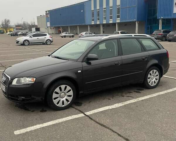 Сірий Ауді А4, об'ємом двигуна 2 л та пробігом 304 тис. км за 8200 $, фото 5 на Automoto.ua