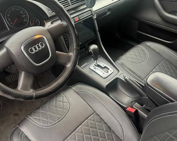 Сірий Ауді А4, об'ємом двигуна 2 л та пробігом 304 тис. км за 8200 $, фото 21 на Automoto.ua