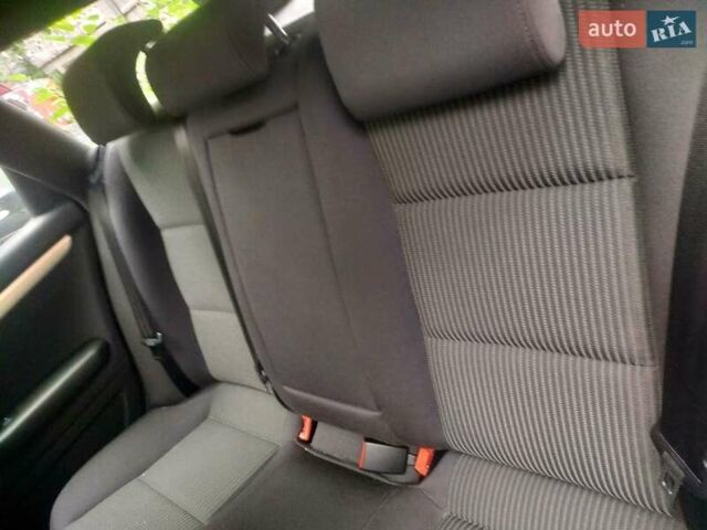 Серый Ауди А4, объемом двигателя 2 л и пробегом 270 тыс. км за 7500 $, фото 10 на Automoto.ua