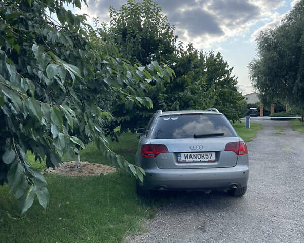 Сірий Ауді А4, об'ємом двигуна 2 л та пробігом 425 тис. км за 6000 $, фото 1 на Automoto.ua
