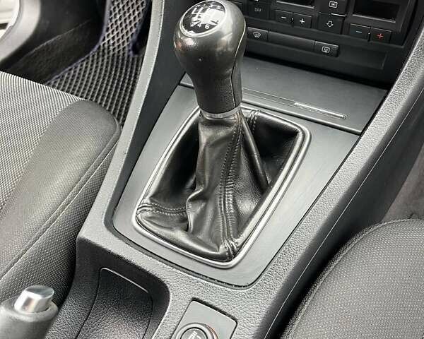 Сірий Ауді А4, об'ємом двигуна 1.97 л та пробігом 299 тис. км за 6300 $, фото 15 на Automoto.ua