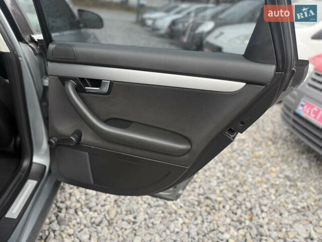 Сірий Ауді А4, об'ємом двигуна 1.8 л та пробігом 226 тис. км за 8999 $, фото 21 на Automoto.ua