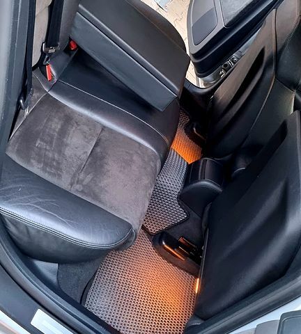 Сірий Ауді А4, об'ємом двигуна 3 л та пробігом 485 тис. км за 7500 $, фото 10 на Automoto.ua