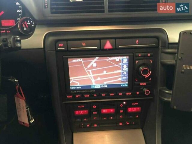 Серый Ауди А4, объемом двигателя 2 л и пробегом 304 тыс. км за 8500 $, фото 5 на Automoto.ua