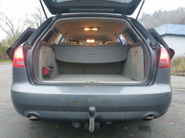 Сірий Ауді А4, об'ємом двигуна 0 л та пробігом 333 тис. км за 3500 $, фото 17 на Automoto.ua