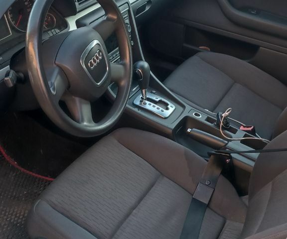 Серый Ауди А4, объемом двигателя 1.8 л и пробегом 250 тыс. км за 7100 $, фото 5 на Automoto.ua