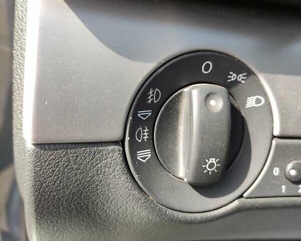 Серый Ауди А4, объемом двигателя 1.6 л и пробегом 186 тыс. км за 8200 $, фото 17 на Automoto.ua