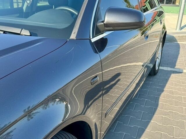 Серый Ауди А4, объемом двигателя 2 л и пробегом 277 тыс. км за 6900 $, фото 6 на Automoto.ua