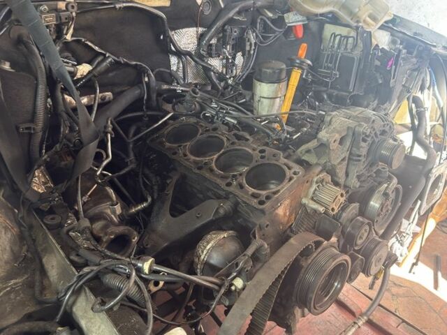 Серый Ауди А4, объемом двигателя 2 л и пробегом 430 тыс. км за 4000 $, фото 8 на Automoto.ua