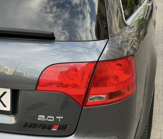 Сірий Ауді А4, об'ємом двигуна 2 л та пробігом 220 тис. км за 7800 $, фото 15 на Automoto.ua